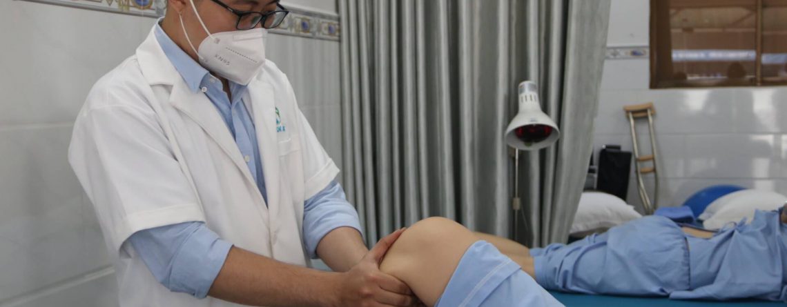 Tình trạng cứng khớp sau phẩu thuật